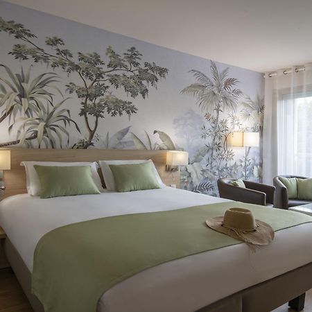 Hotel Chambord Ментона Экстерьер фото