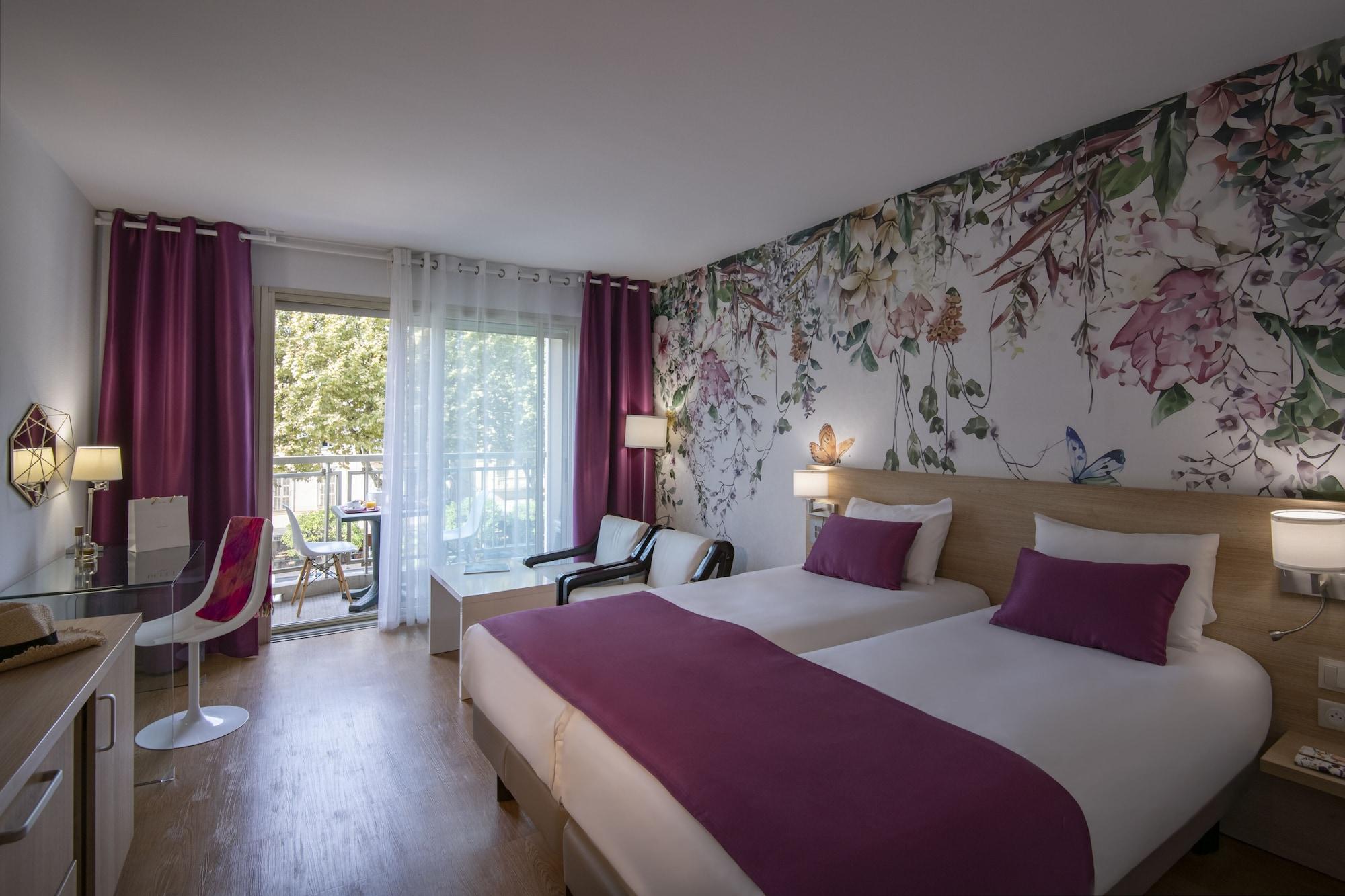 Hotel Chambord Ментона Экстерьер фото