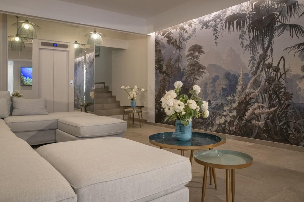 Hotel Chambord Ментона Экстерьер фото